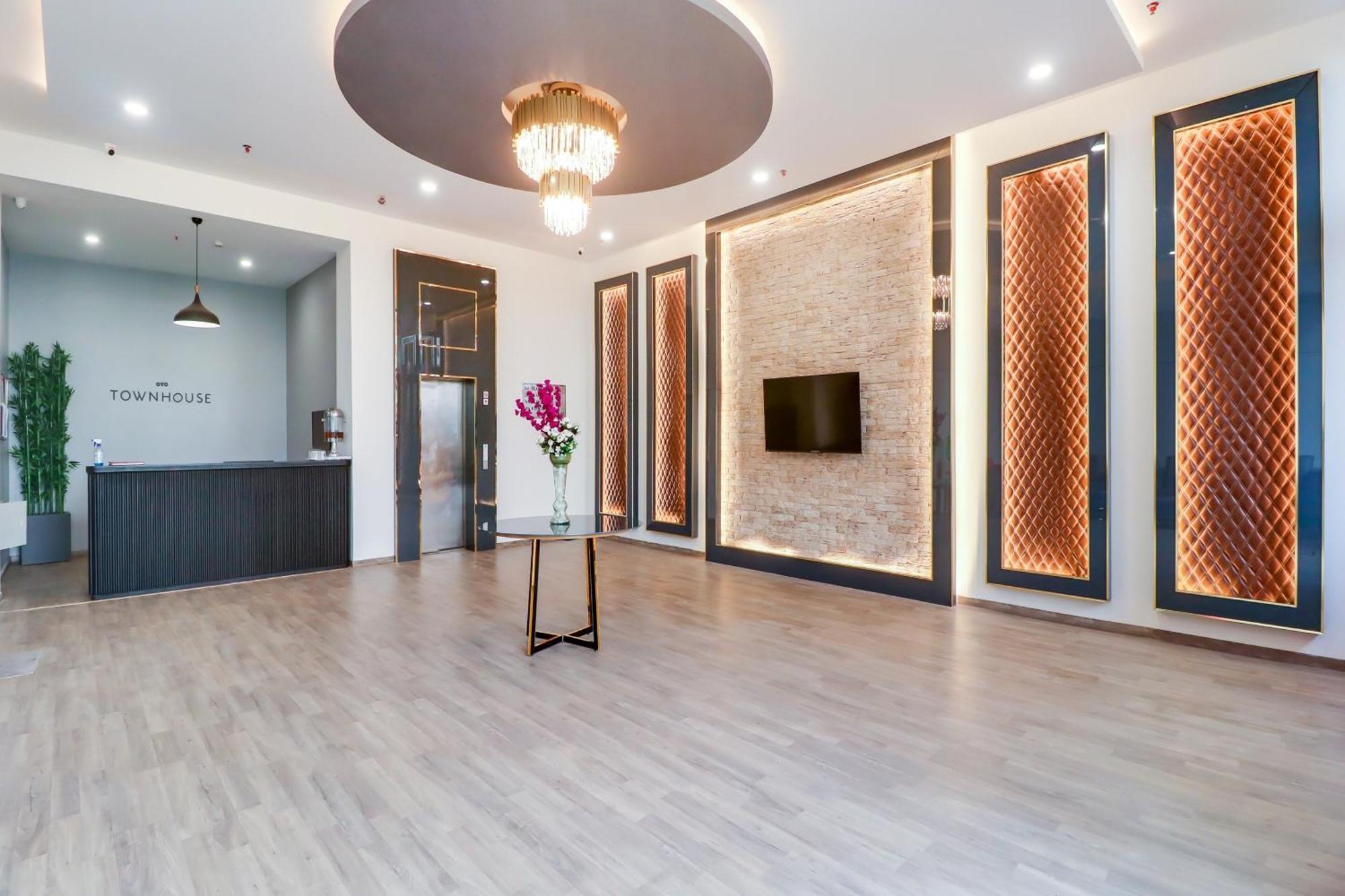Chinhat Super Townhouse Jashn酒店 外观 照片