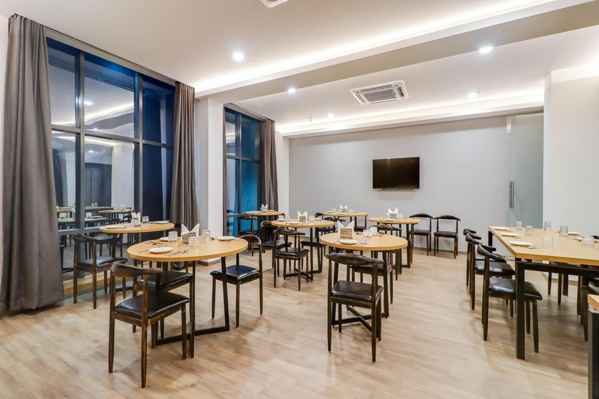 Chinhat Super Townhouse Jashn酒店 外观 照片