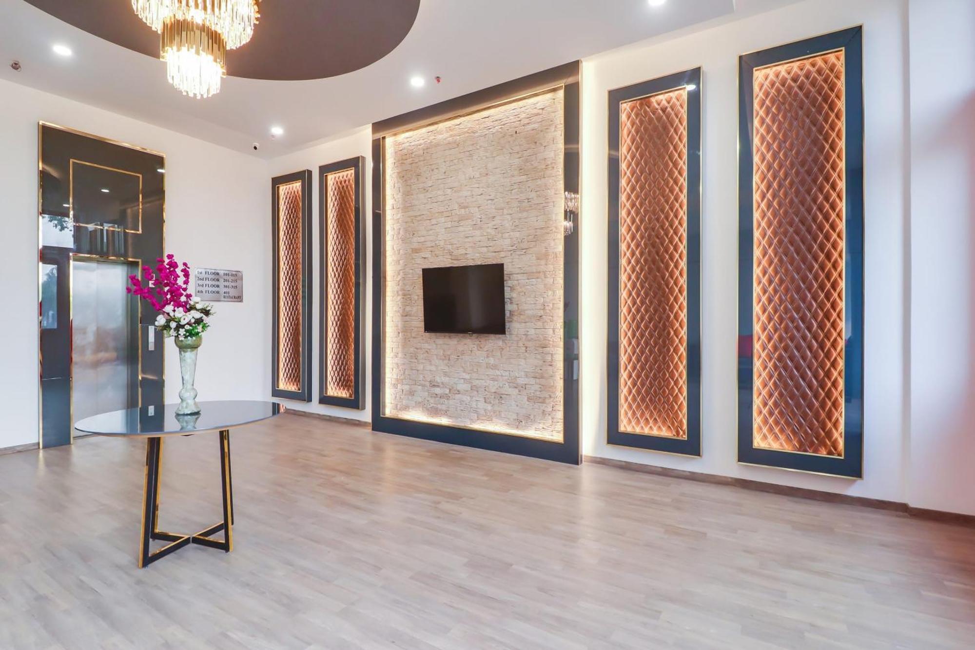 Chinhat Super Townhouse Jashn酒店 外观 照片